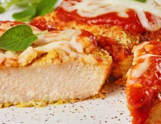 Filé de peito de frango a parmegiana fit